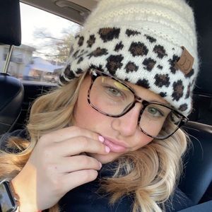 Meet your Posher, Addison